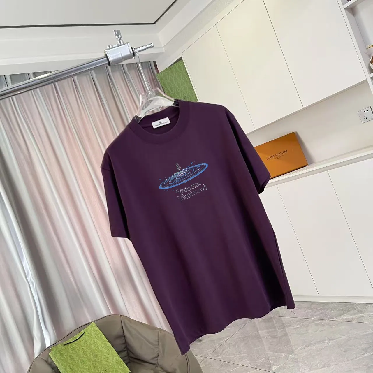 *Vivienne Westwood 2026 New Arrival logo g T Same Style Size：S M L XL XXL ：Black White Purple Gray